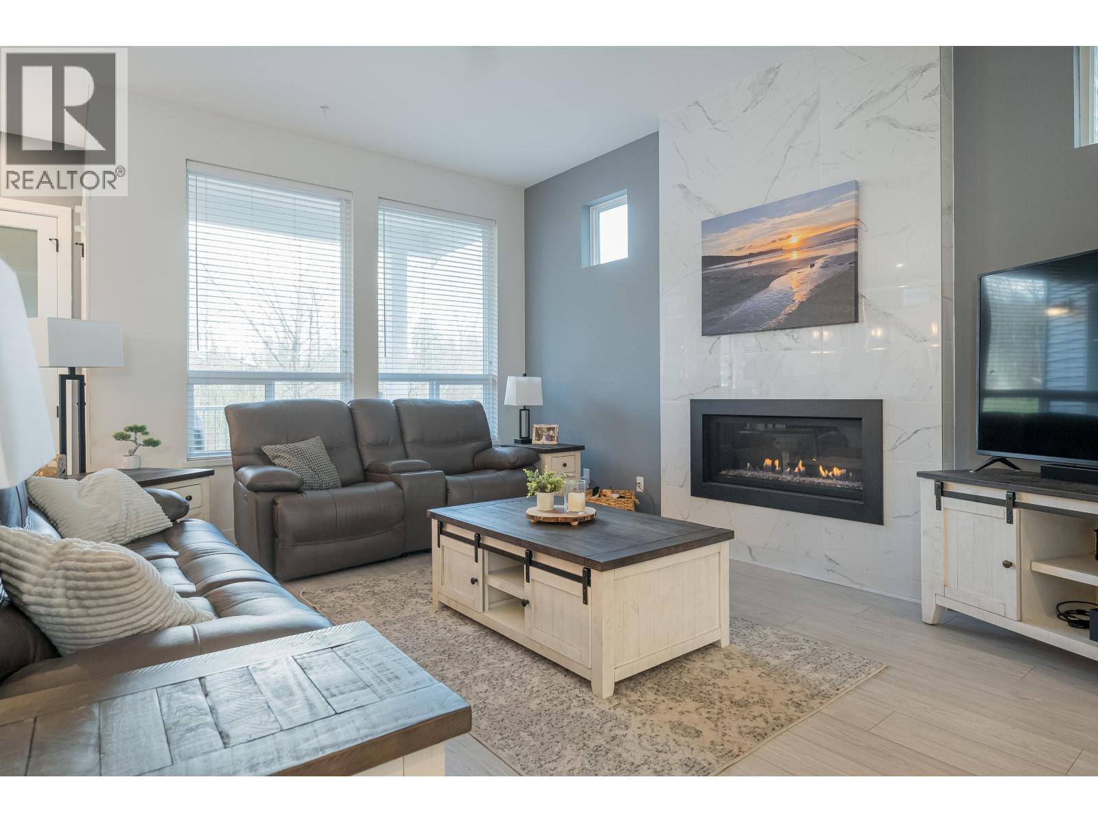 23171 113b Avenue Avenue, Maple Ridge, British Columbia  V2X 4K6 - Photo 4 - R3105185