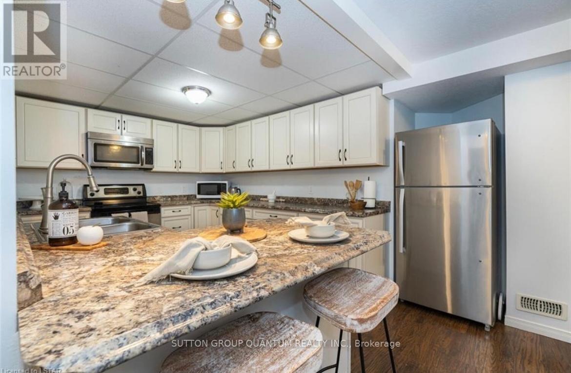 #lower - 1176 Birchwood Drive, London South, Ontario  N6K 5C1 - Photo 5 - X12941360