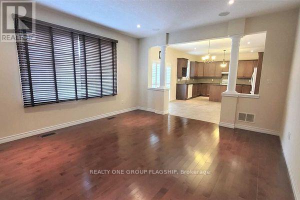 15 Sasha Court, Hamilton, Ontario  L8E 0A3 - Photo 11 - X12941380