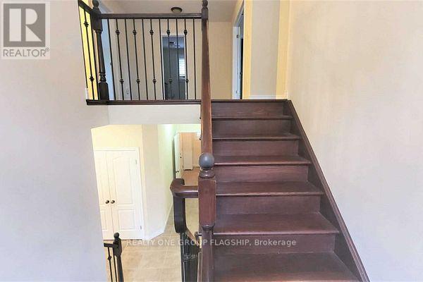 15 Sasha Court, Hamilton, Ontario  L8E 0A3 - Photo 14 - X12941380