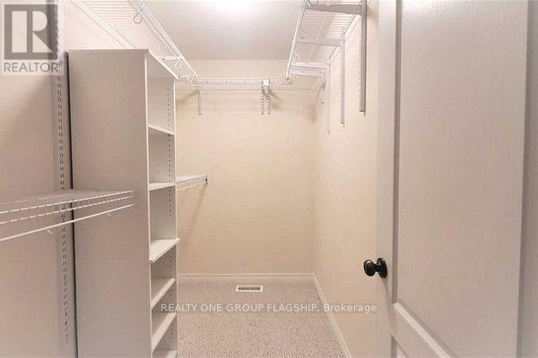 15 Sasha Court, Hamilton, Ontario  L8E 0A3 - Photo 19 - X12941380