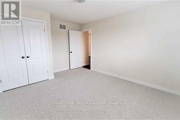 15 Sasha Court, Hamilton, Ontario  L8E 0A3 - Photo 29 - X12941380