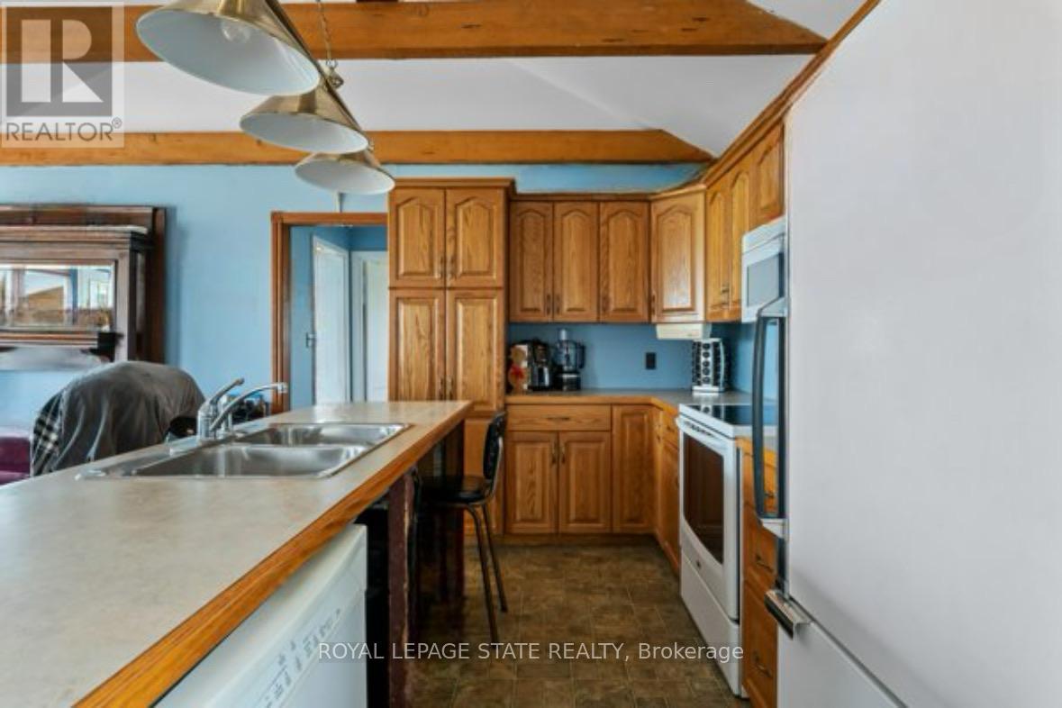 557 Edgewater Place, Haldimand, Ontario  N1A 2W8 - Photo 24 - X12941476