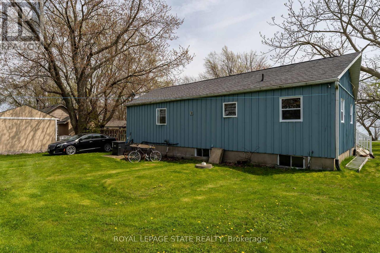 557 Edgewater Place, Haldimand, Ontario  N1A 2W8 - Photo 33 - X12941476