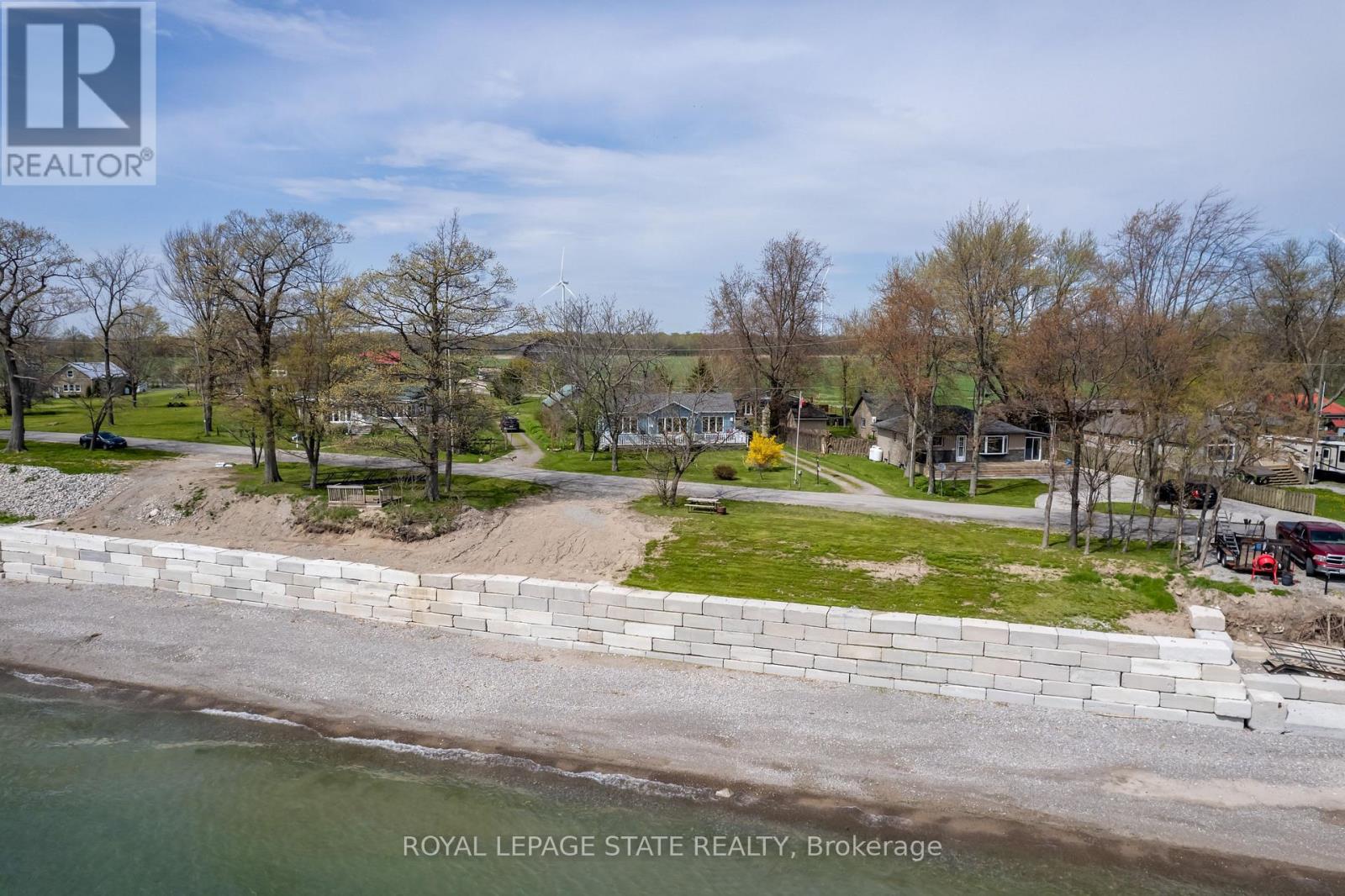 557 Edgewater Place, Haldimand, Ontario  N1A 2W8 - Photo 4 - X12941476