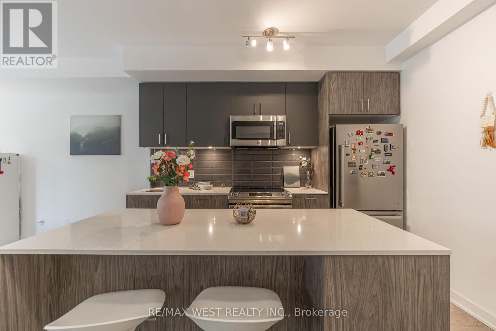 27 - 35 Brichcliff Avenue, Toronto, Ontario  M1N 3C5 - Photo 3 - E12941392