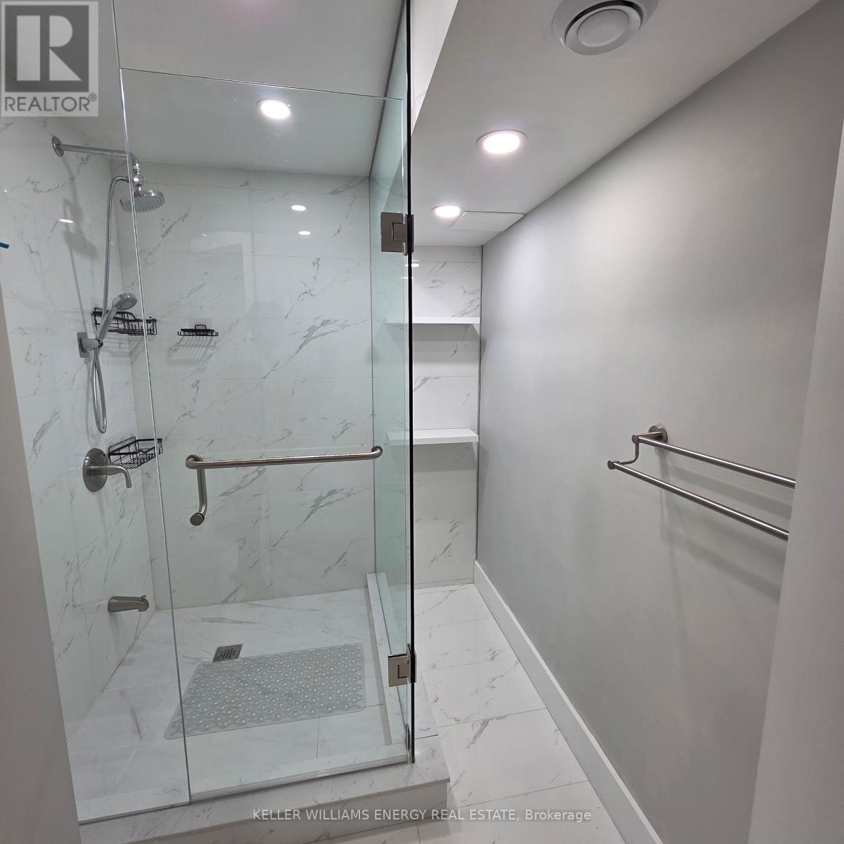 111 Rosswell Drive, Clarington, Ontario  L1E 3K1 - Photo 14 - E12905268