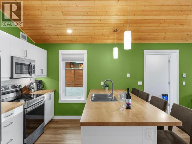 34 Takhini Meadows Drive, Whitehorse North, Yukon  Y1A 7A2 - Photo 17 - 17135