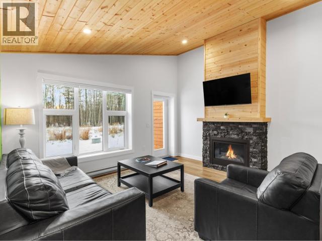 34 Takhini Meadows Drive, Whitehorse North, Yukon  Y1A 7A2 - Photo 8 - 17135