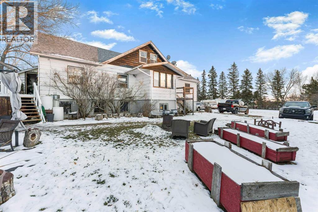 1-4, 320075 Range Road 240, Rural Kneehill County, Alberta  T0M 1A0 - Photo 2 - A2278728