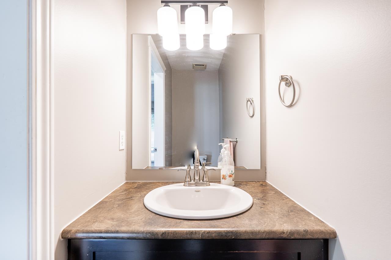 12946 66a Avenue, Surrey, British Columbia  V3W 8Z7 - Photo 16 - R3104800