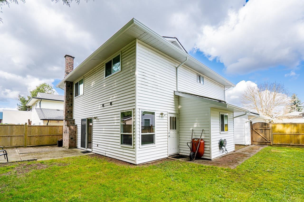 12946 66a Avenue, Surrey, British Columbia  V3W 8Z7 - Photo 32 - R3104800