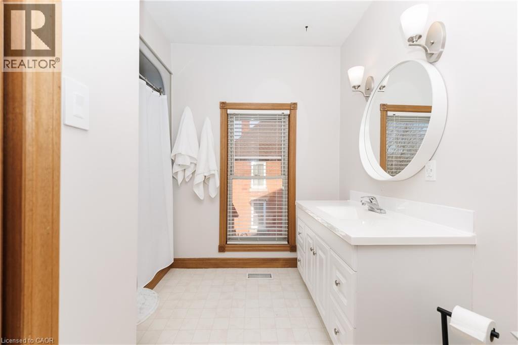 312 Clarence Street, Port Colborne, Ontario  L3K 3G8 - Photo 12 - 40816335