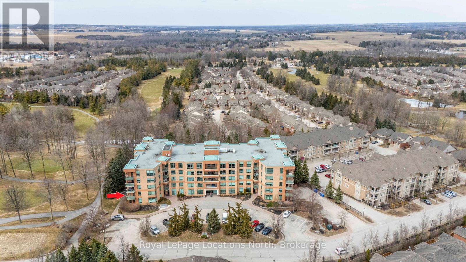 213 - 4 BRIAR HILL HEIGHTS, New Tecumseth, Ontario