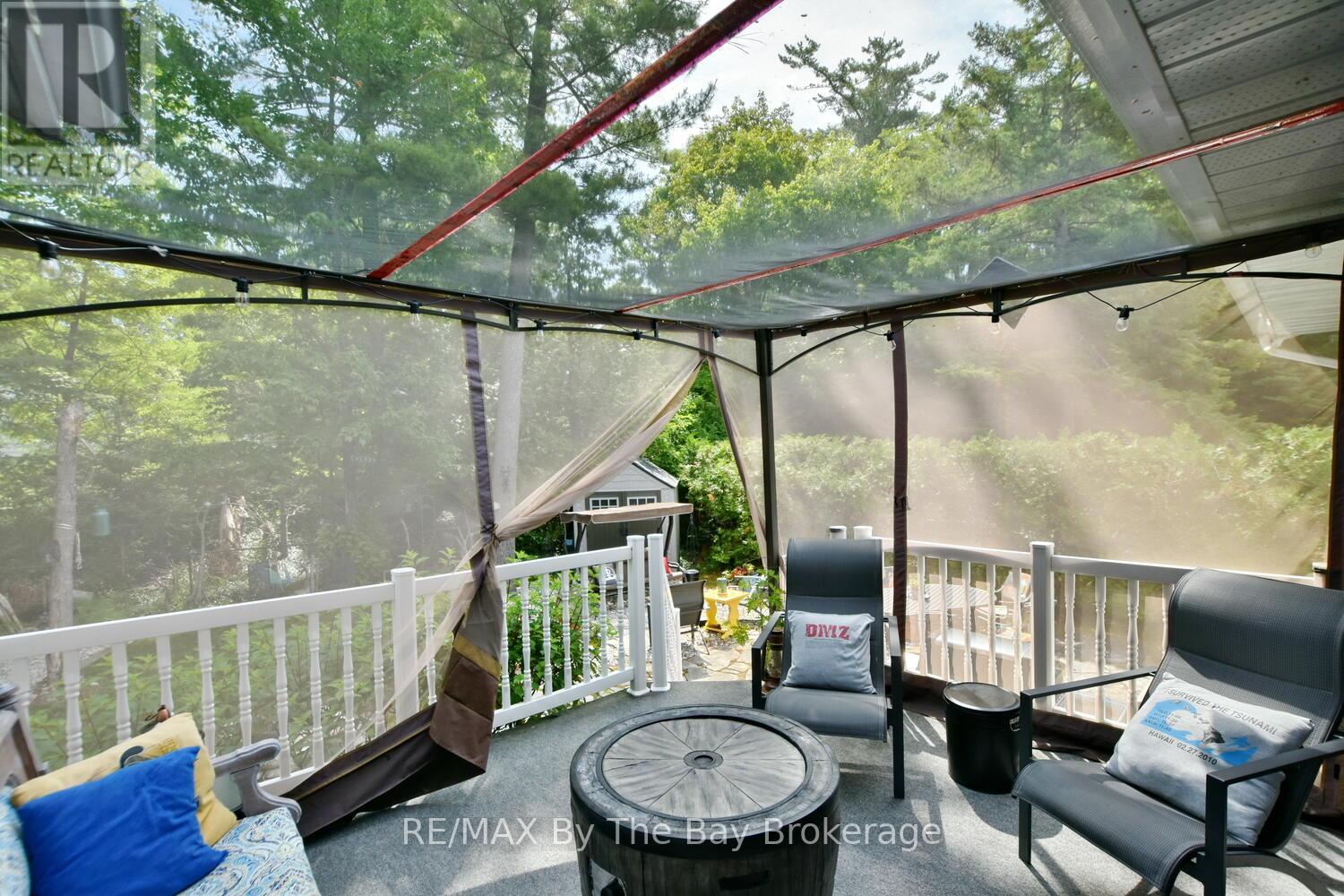 1327 River Road E, Wasaga Beach, Ontario L9Z 2R7 - Photo 38 - S12941550