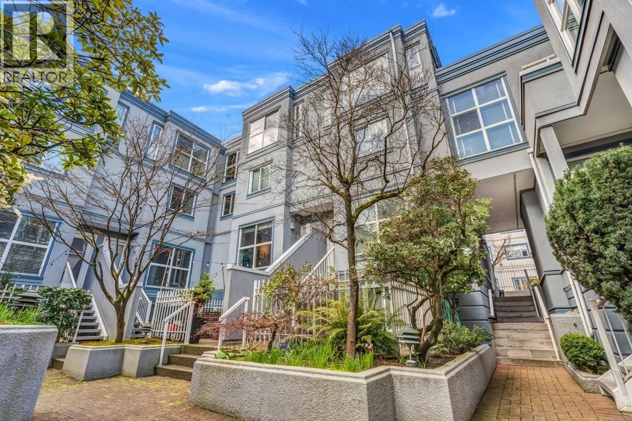 11 877 W 7TH AVENUE, Vancouver, British Columbia