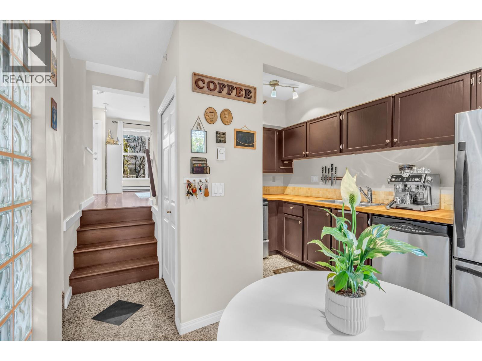 11 877 W 7th Avenue, Vancouver, British Columbia  V5Z 1C2 - Photo 11 - R3105559