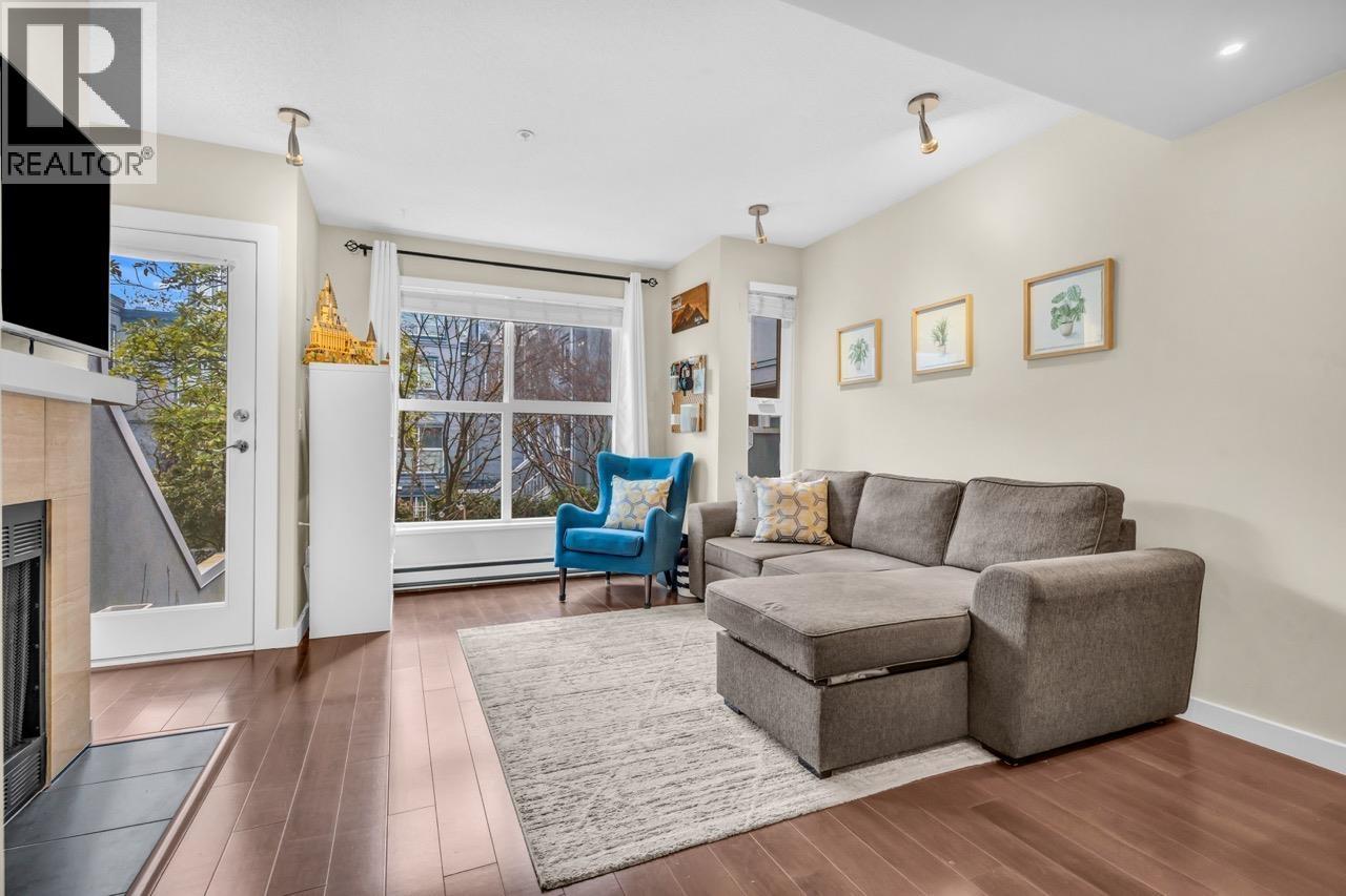 11 877 W 7th Avenue, Vancouver, British Columbia  V5Z 1C2 - Photo 3 - R3105559