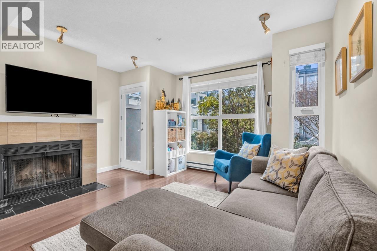 11 877 W 7th Avenue, Vancouver, British Columbia  V5Z 1C2 - Photo 4 - R3105559