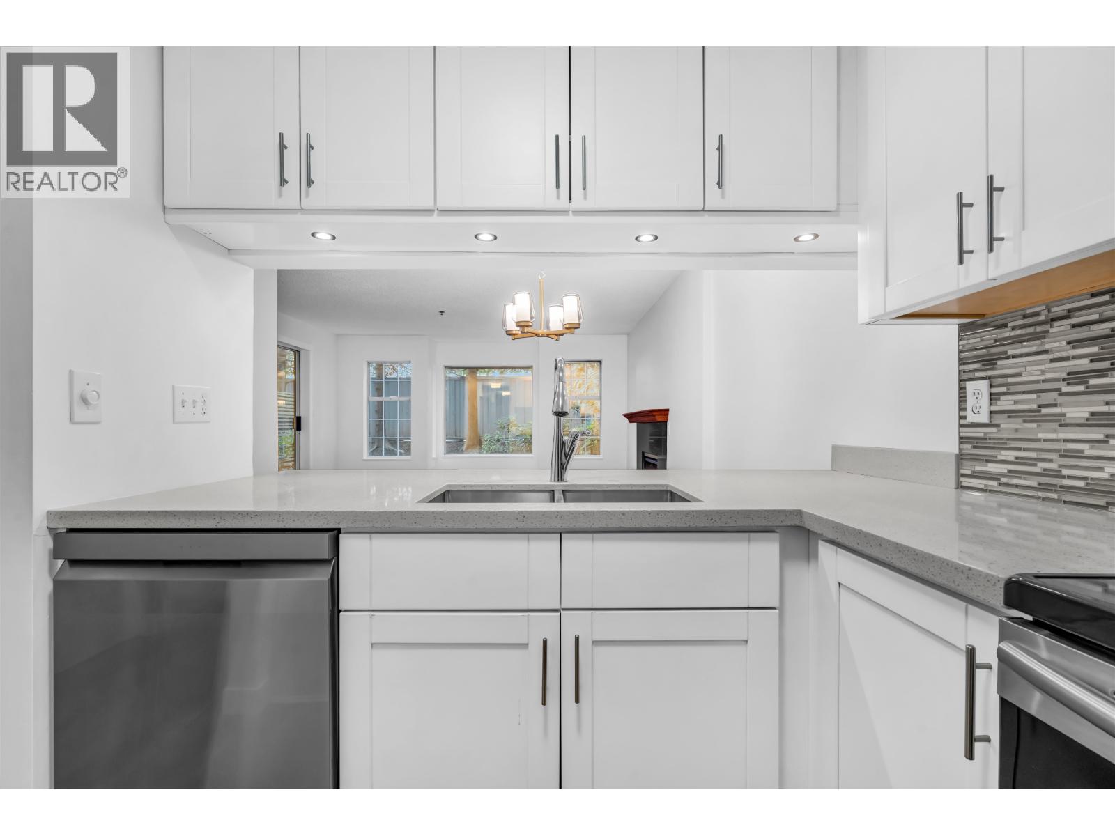 101 735 W 15 Avenue, Vancouver, British Columbia  V5Z 1R6 - Photo 10 - R3105572