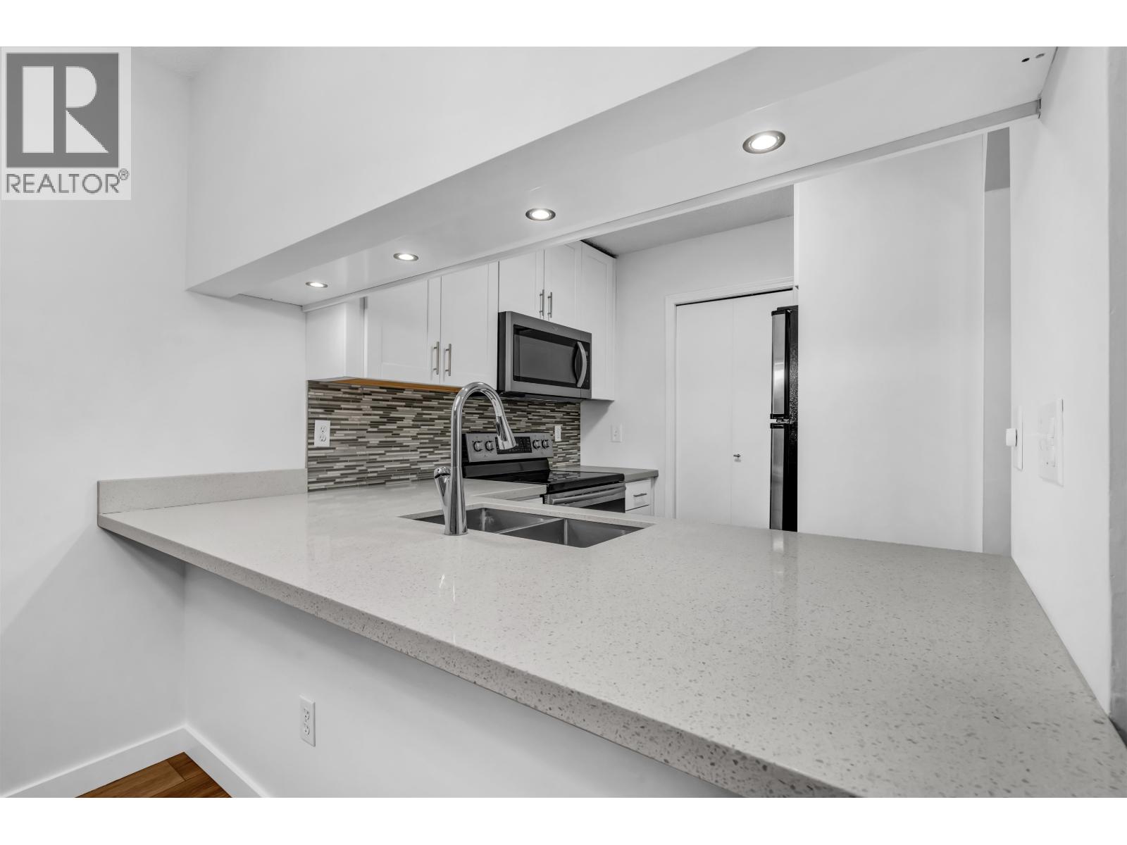 101 735 W 15 Avenue, Vancouver, British Columbia  V5Z 1R6 - Photo 11 - R3105572