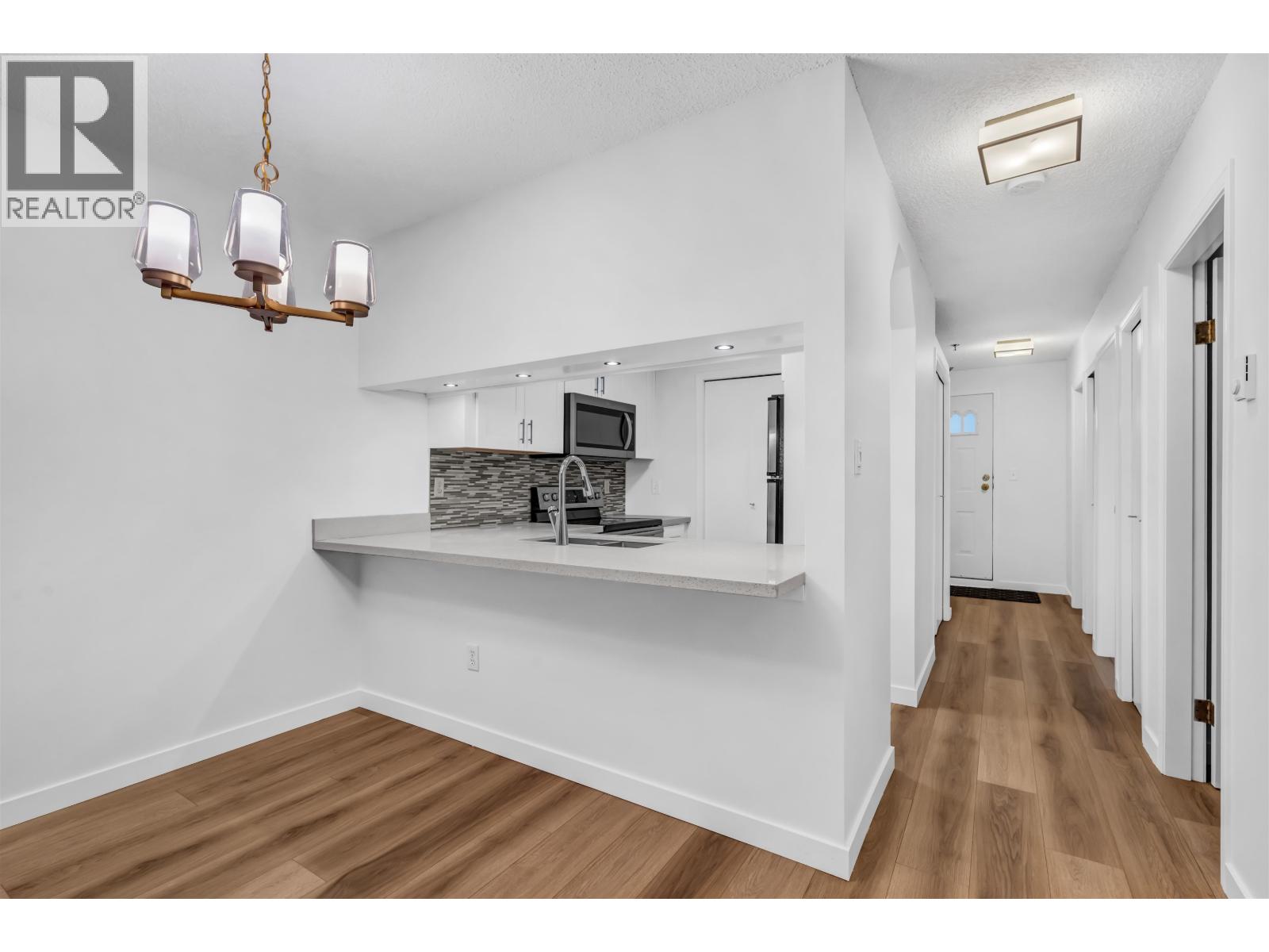 101 735 W 15 Avenue, Vancouver, British Columbia  V5Z 1R6 - Photo 4 - R3105572