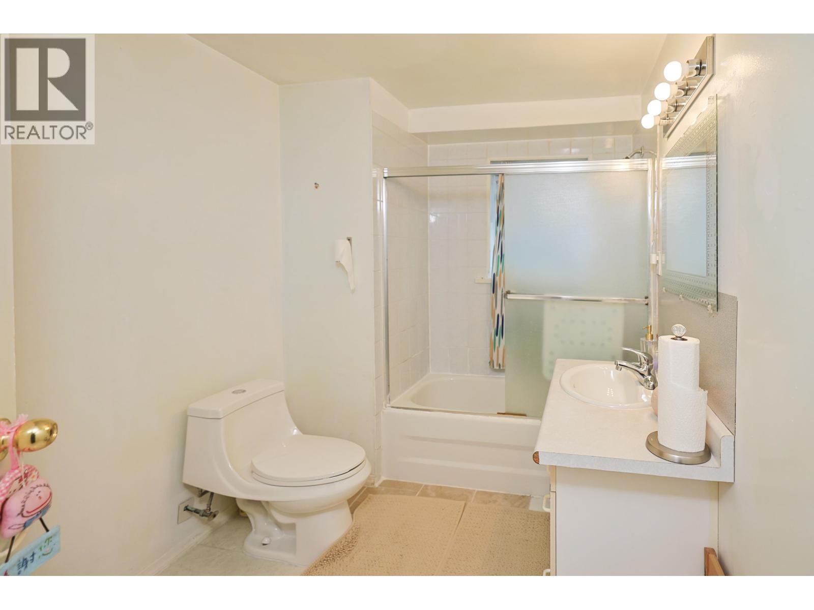 2584 E Georgia Street, Vancouver, British Columbia  V5K 2J7 - Photo 12 - R3105545