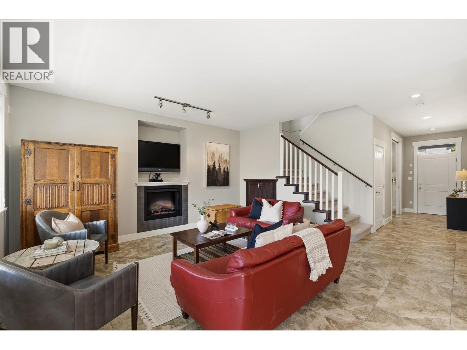 2558 Burian Drive, Coquitlam, British Columbia  V3K 5W9 - Photo 3 - R3105558