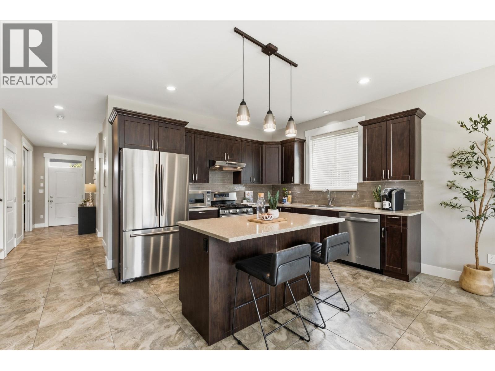 2558 Burian Drive, Coquitlam, British Columbia  V3K 5W9 - Photo 6 - R3105558