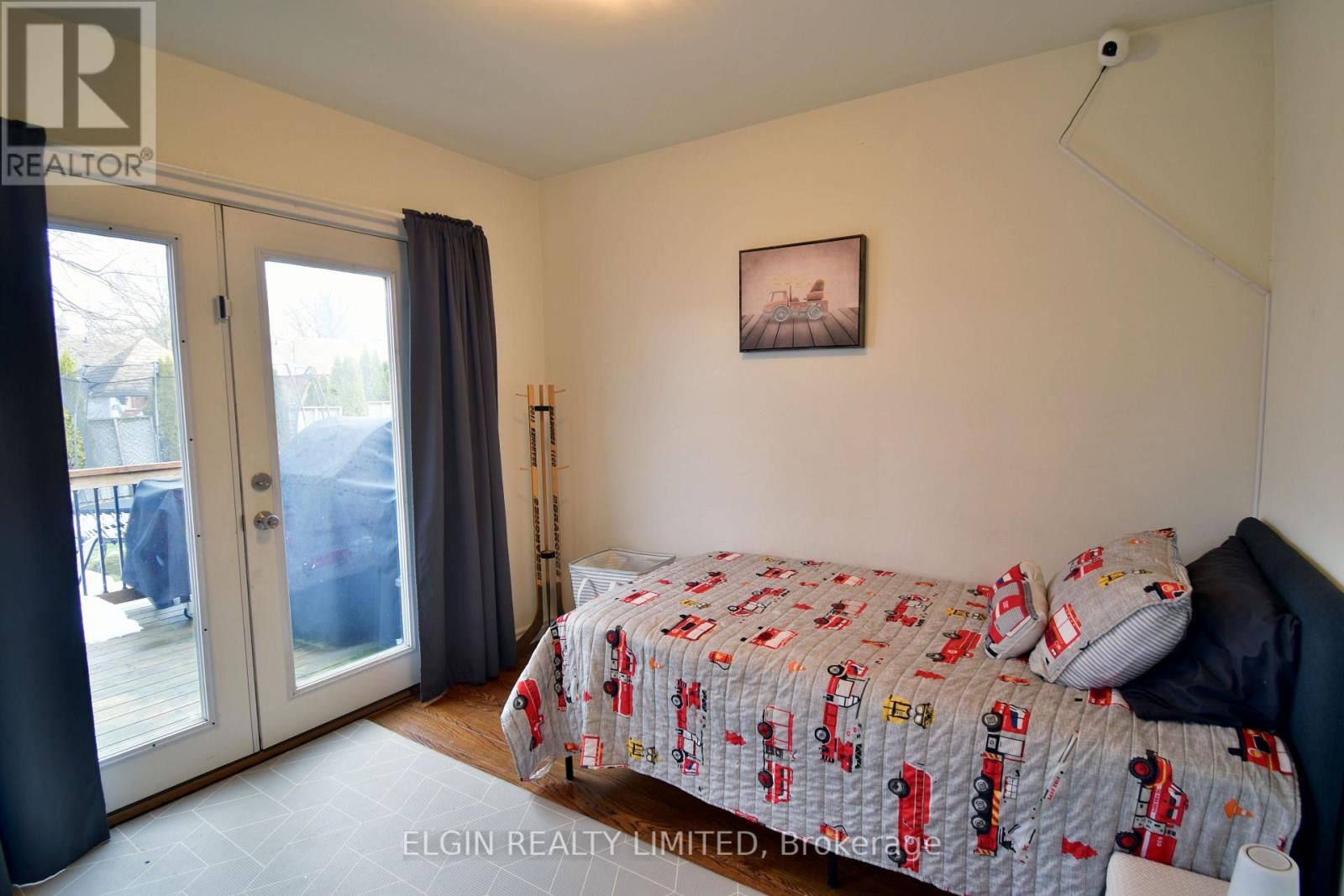 24 Dyer Street, St. Thomas, Ontario  N5R 5K3 - Photo 23 - X12941538