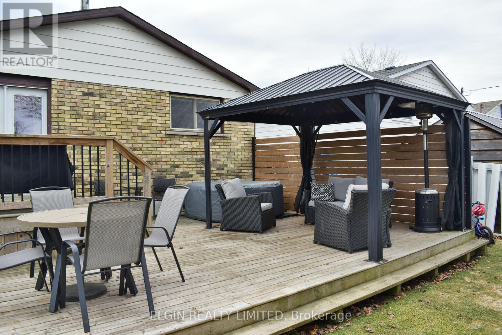 24 Dyer Street, St. Thomas, Ontario  N5R 5K3 - Photo 34 - X12941538