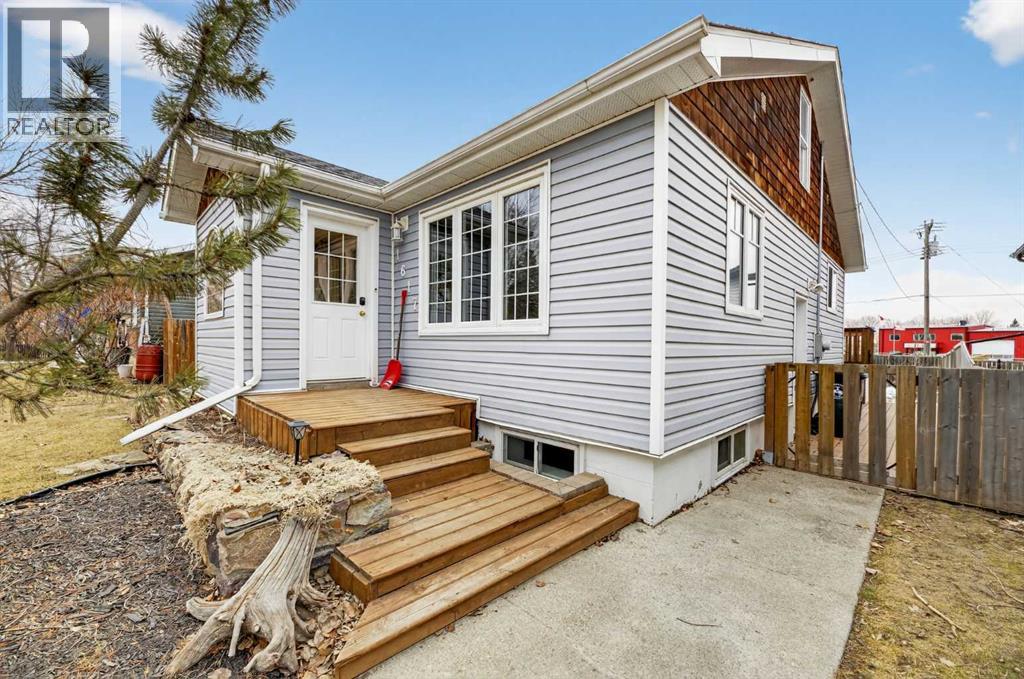 1617 Alberta Street, Crossfield, Alberta  T0M 0S0 - Photo 2 - A2295807