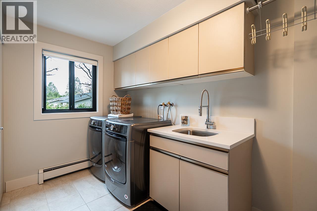 5570 Hampstead Place, Burnaby, British Columbia  V5E 4E7 - Photo 19 - R3105316