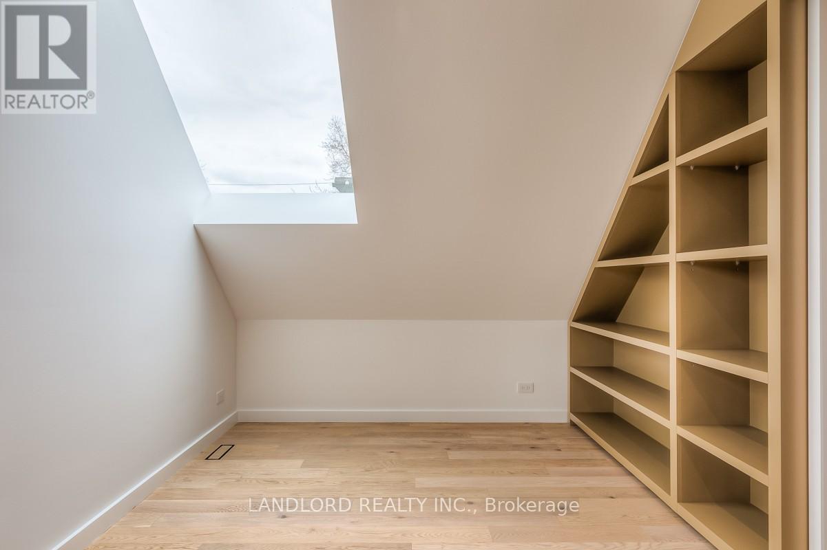 Laneway - 429 Brock Avenue, Toronto, Ontario  M6H 3N7 - Photo 14 - C12941510