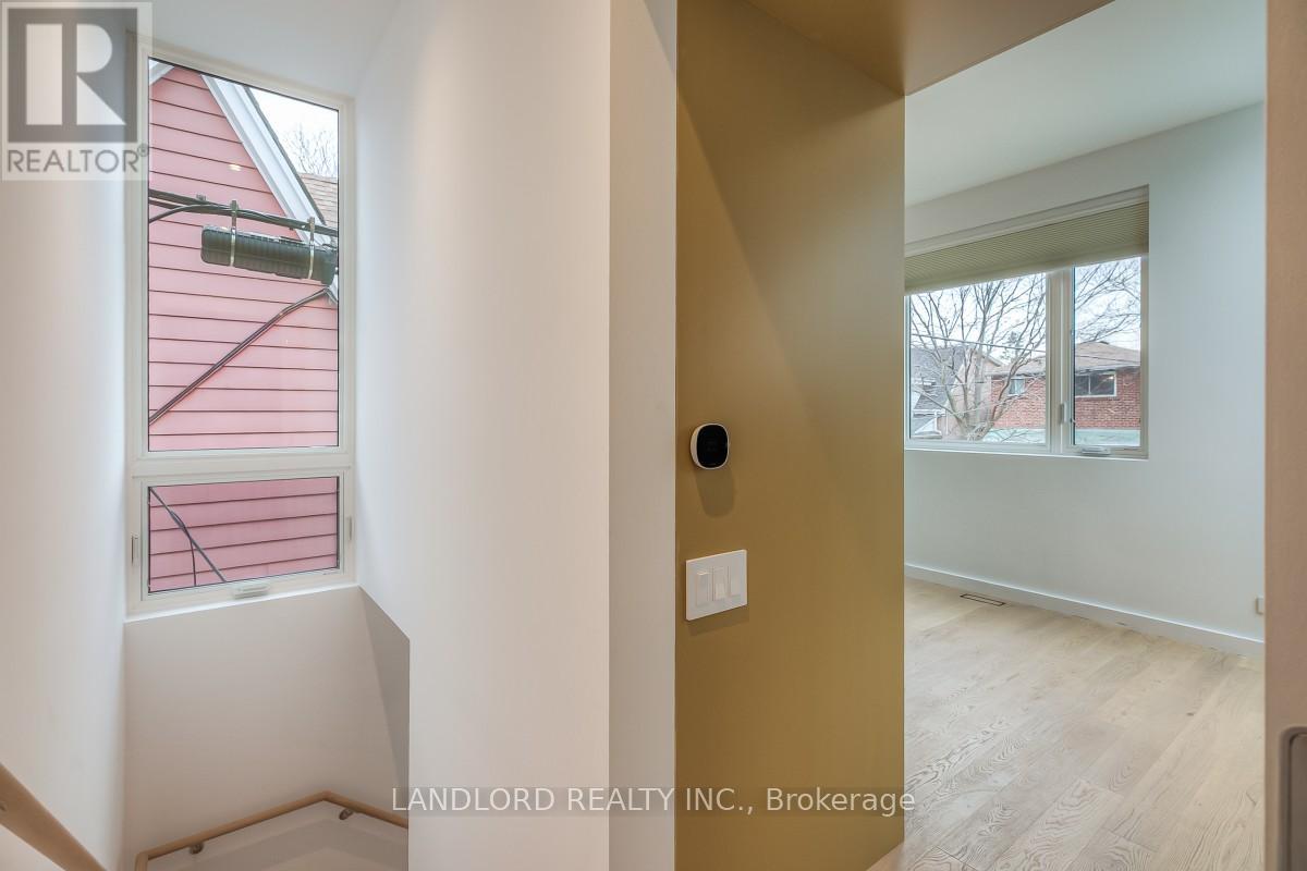 Laneway - 429 Brock Avenue, Toronto, Ontario  M6H 3N7 - Photo 18 - C12941510