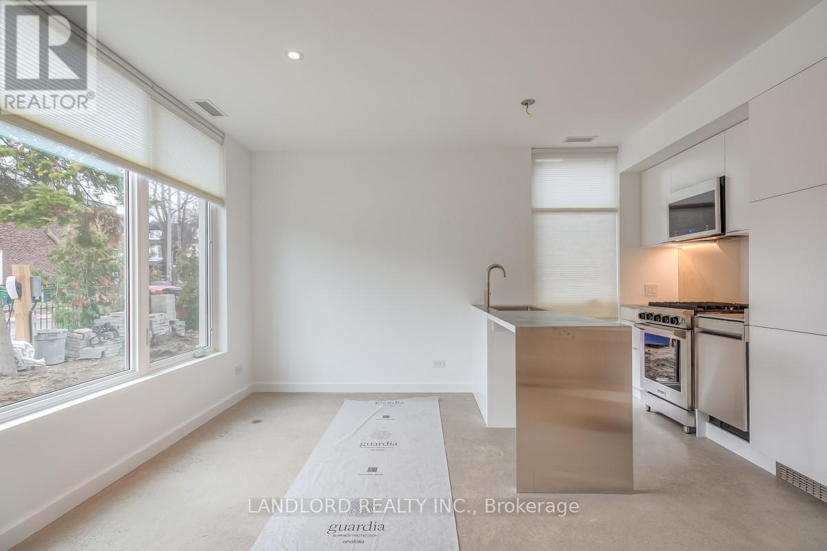 Laneway - 429 Brock Avenue, Toronto, Ontario  M6H 3N7 - Photo 7 - C12941510