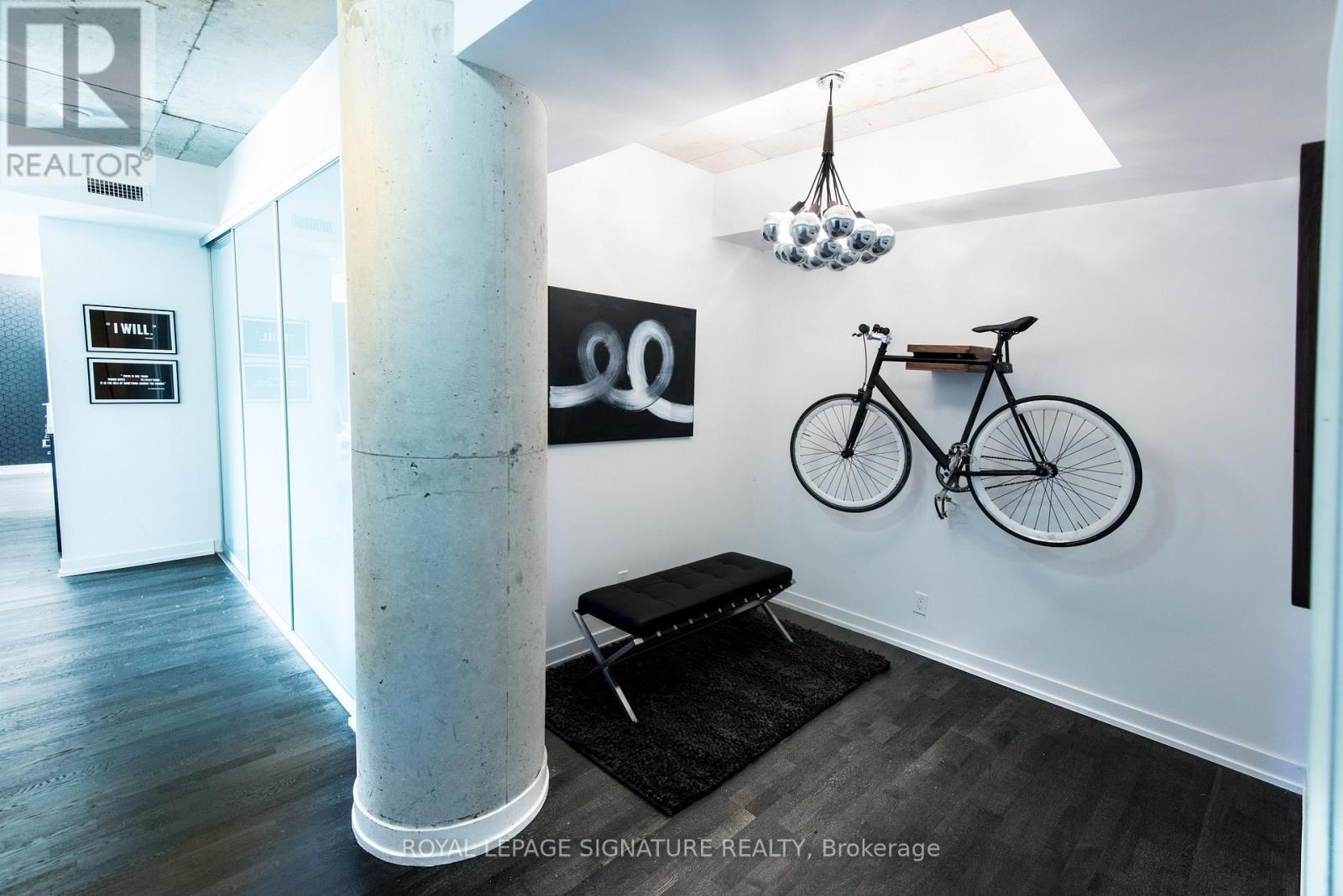 614 - 560 King Street W, Toronto, Ontario  M5V 0L5 - Photo 3 - C12941522