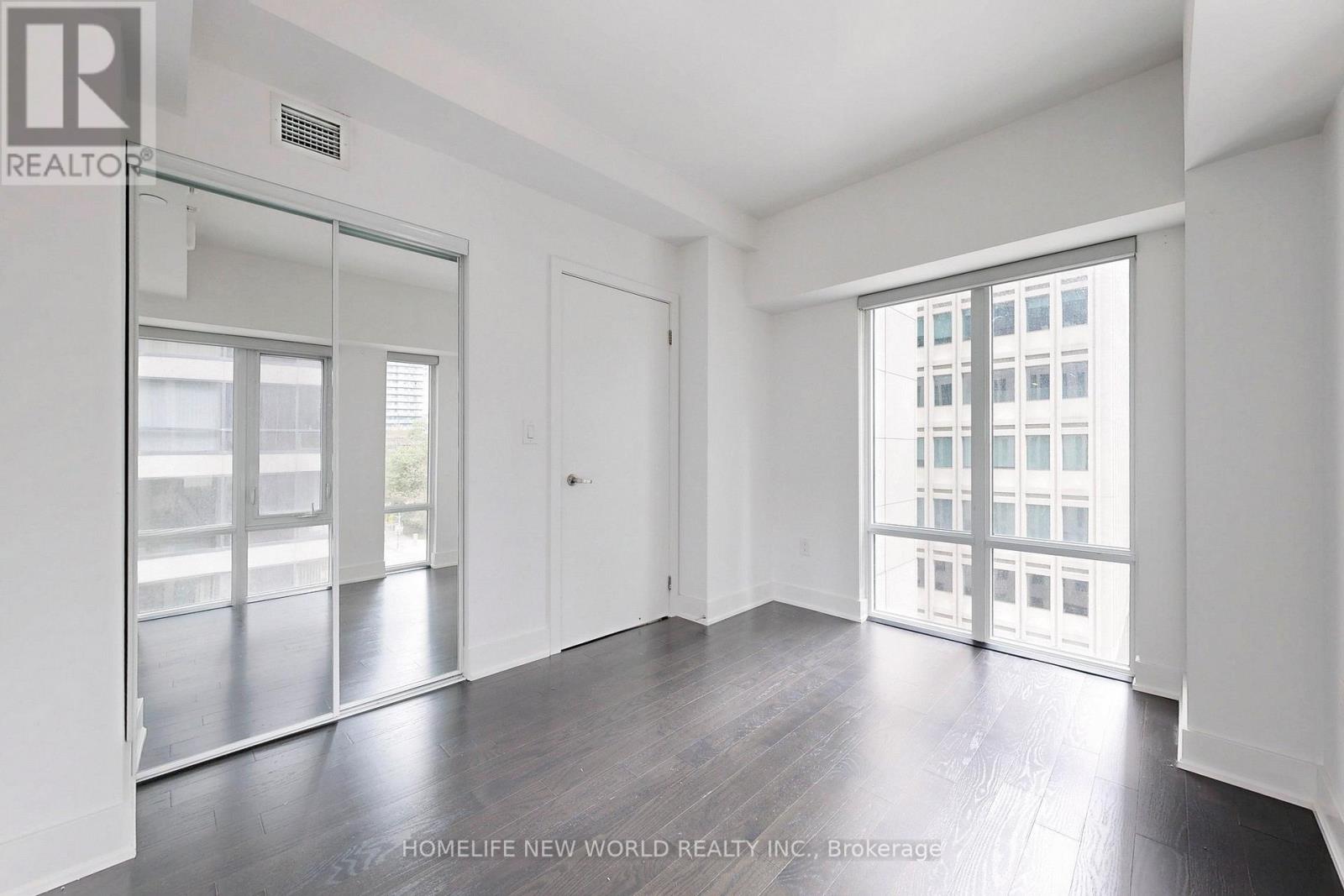 625 - 955 Bay Street, Toronto, Ontario  M5S 0C6 - Photo 6 - C12941548