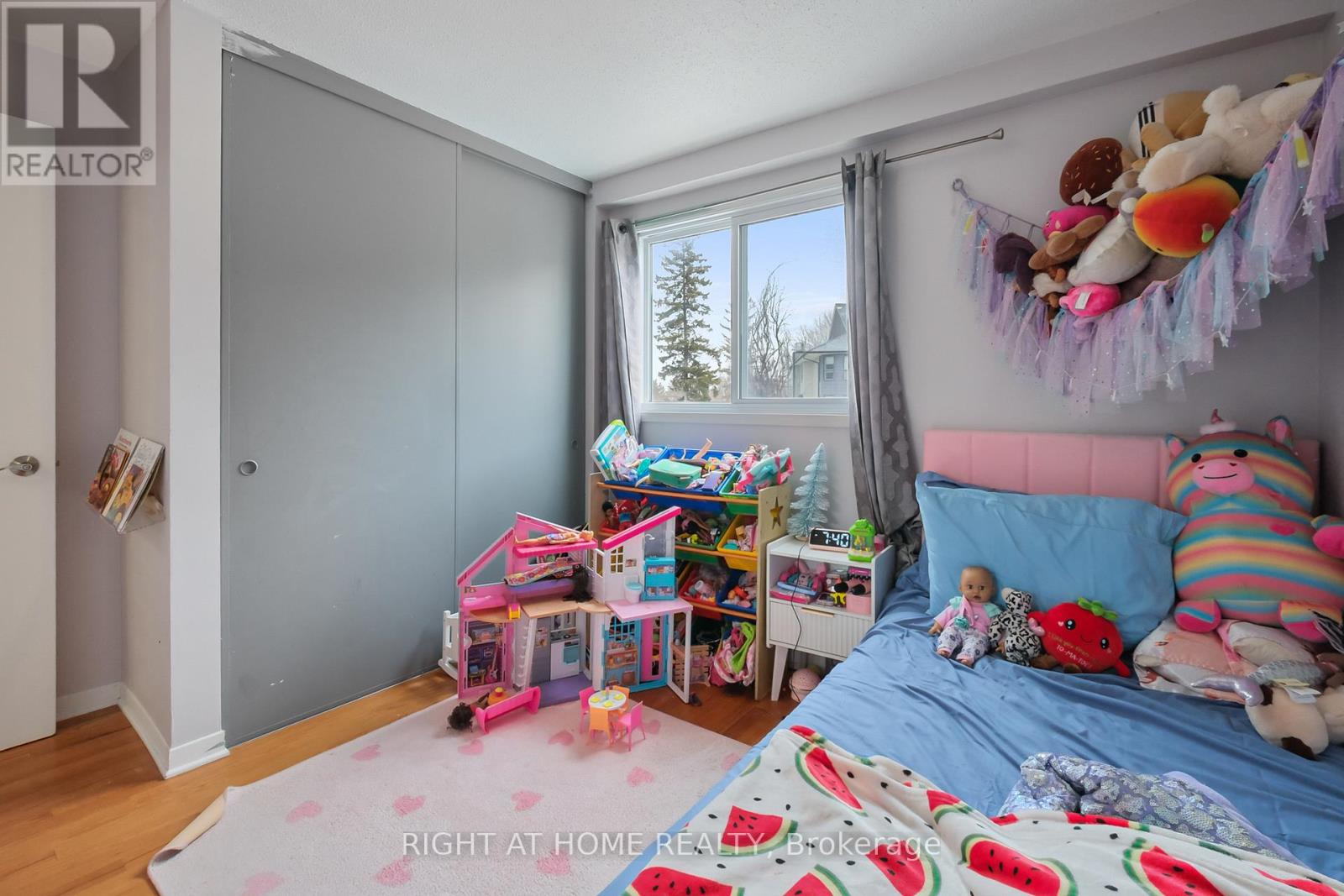 11 - 898 Elmsmere Road, Ottawa, Ontario  K1J 7T6 - Photo 11 - X12941532