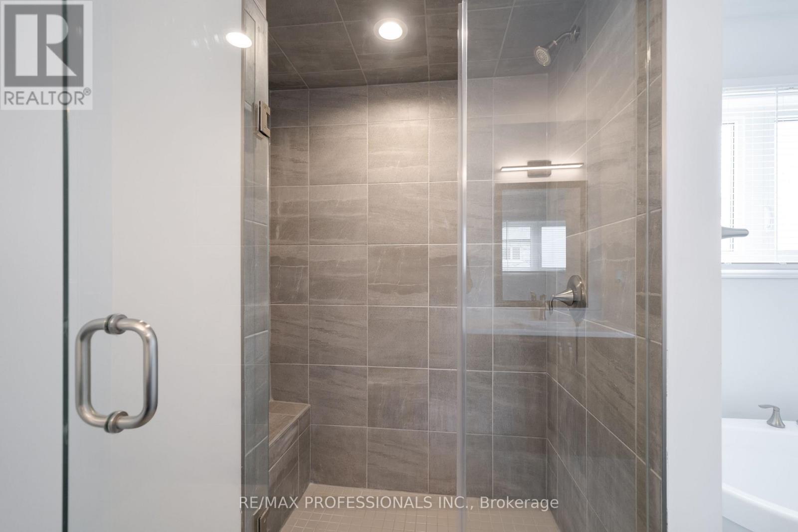 22 Thomas Bird Street, Clarington, Ontario  L1C 7C9 - Photo 26 - E12930270