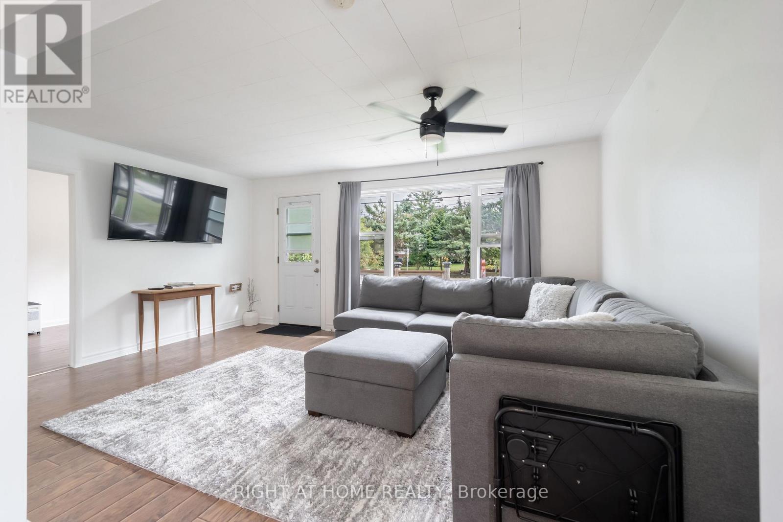 3392 Coronation Avenue, Severn, Ontario  L0K 1G0 - Photo 4 - S12478311