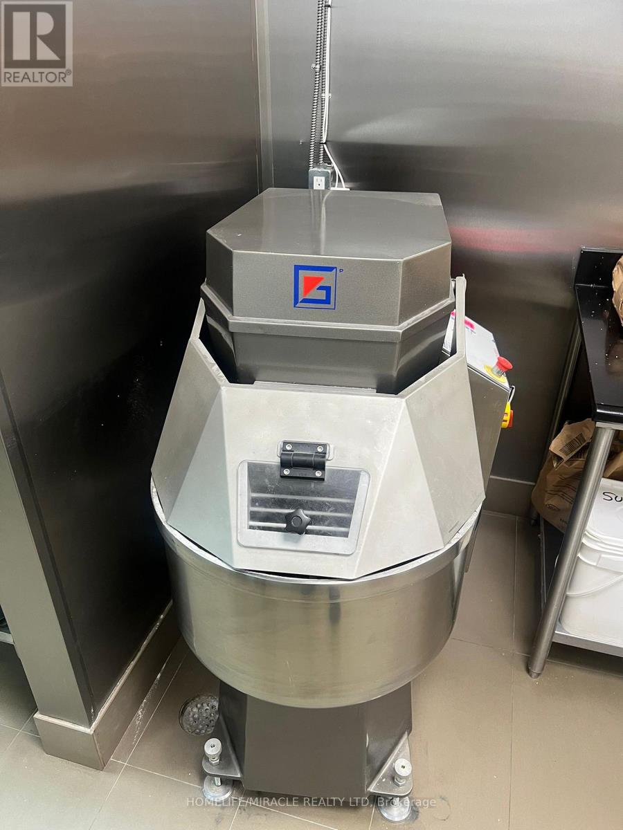 3 - 400 Town Line, Caledon, Ontario  L9W 3Z6 - Photo 7 - W12939334