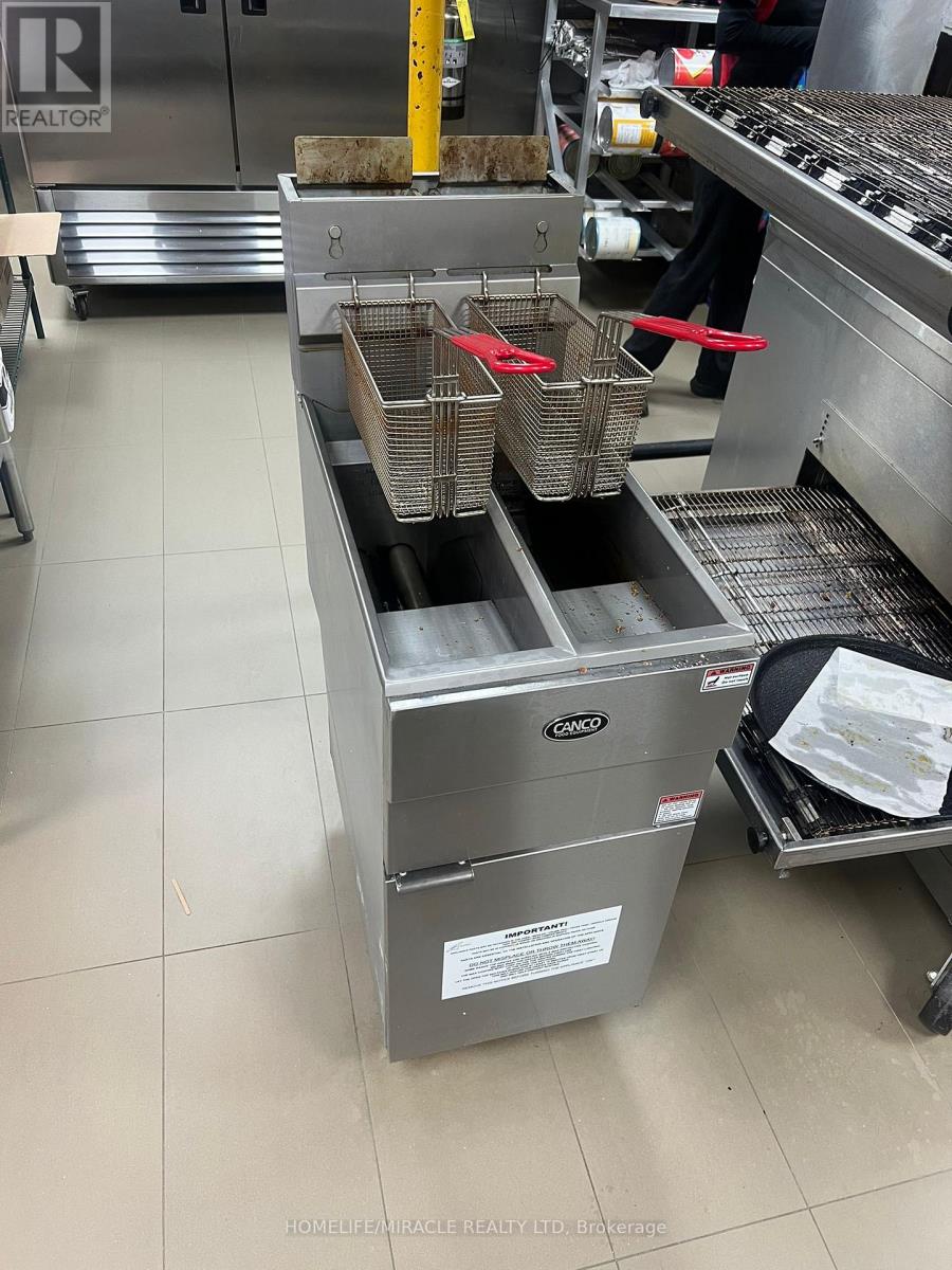 3 - 400 Town Line, Caledon, Ontario  L9W 3Z6 - Photo 6 - W12939334