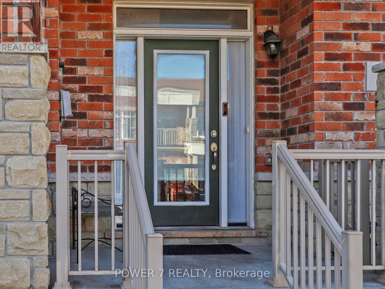 25 Black Locust Drive, Markham, Ontario  L6E 0P8 - Photo 3 - N12941534