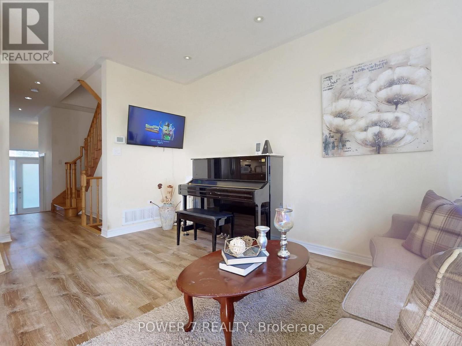 25 Black Locust Drive, Markham, Ontario  L6E 0P8 - Photo 7 - N12941534