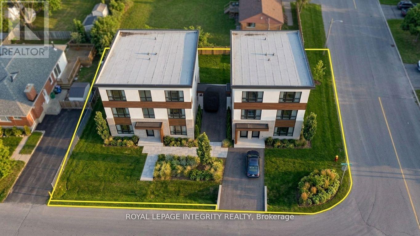 176 OAKRIDGE BOULEVARD, Ottawa, Ontario