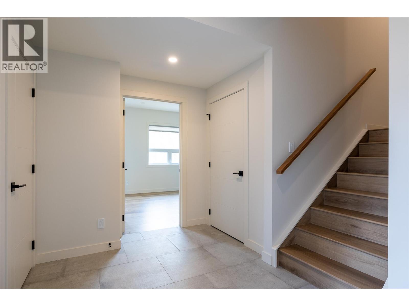 800 Riverside Way Unit# 404, Fernie, British Columbia V0B 1M7 - Photo 7 - 10349200