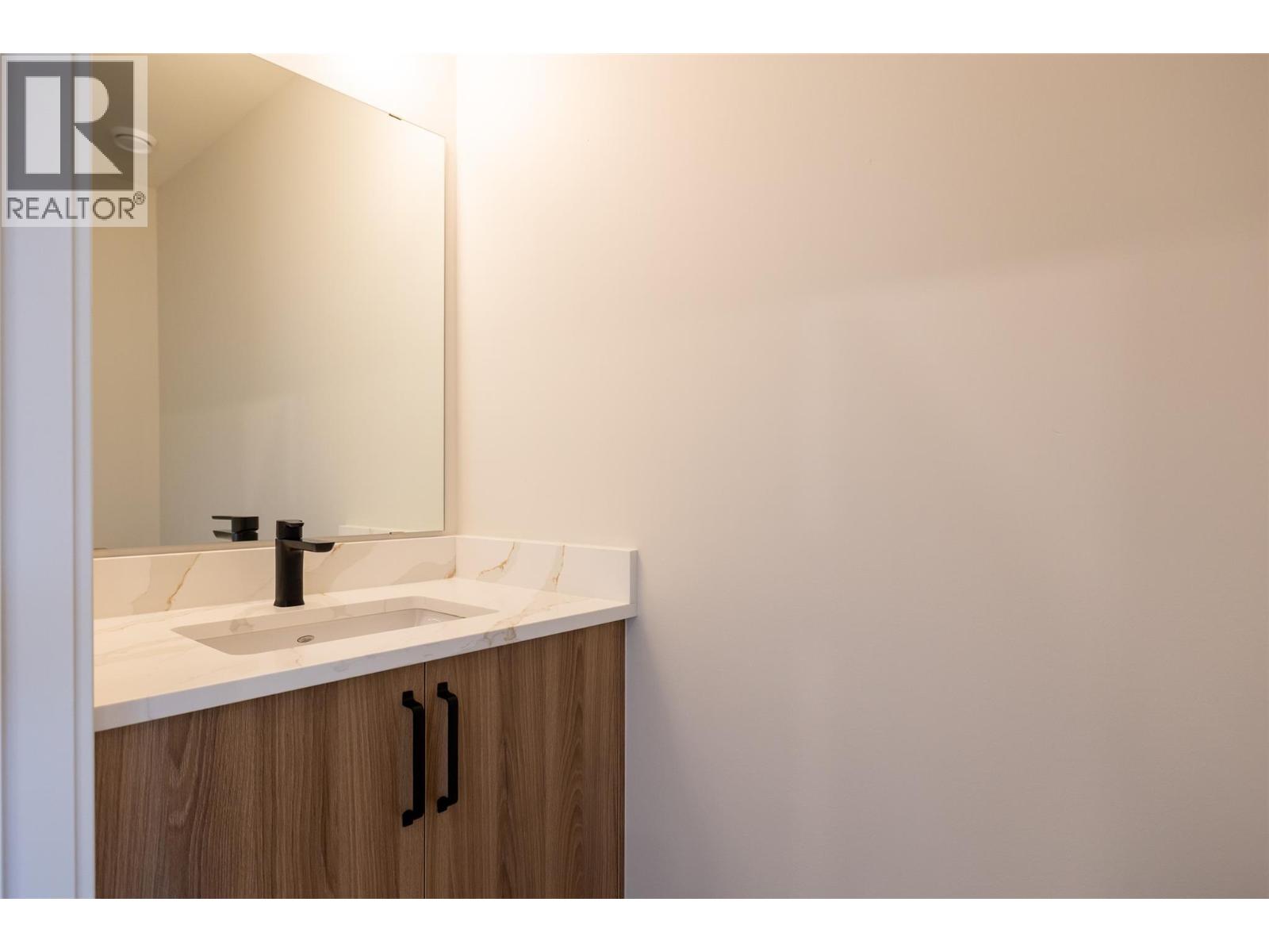 800 Riverside Way Unit# 404, Fernie, British Columbia V0B 1M7 - Photo 12 - 10349200