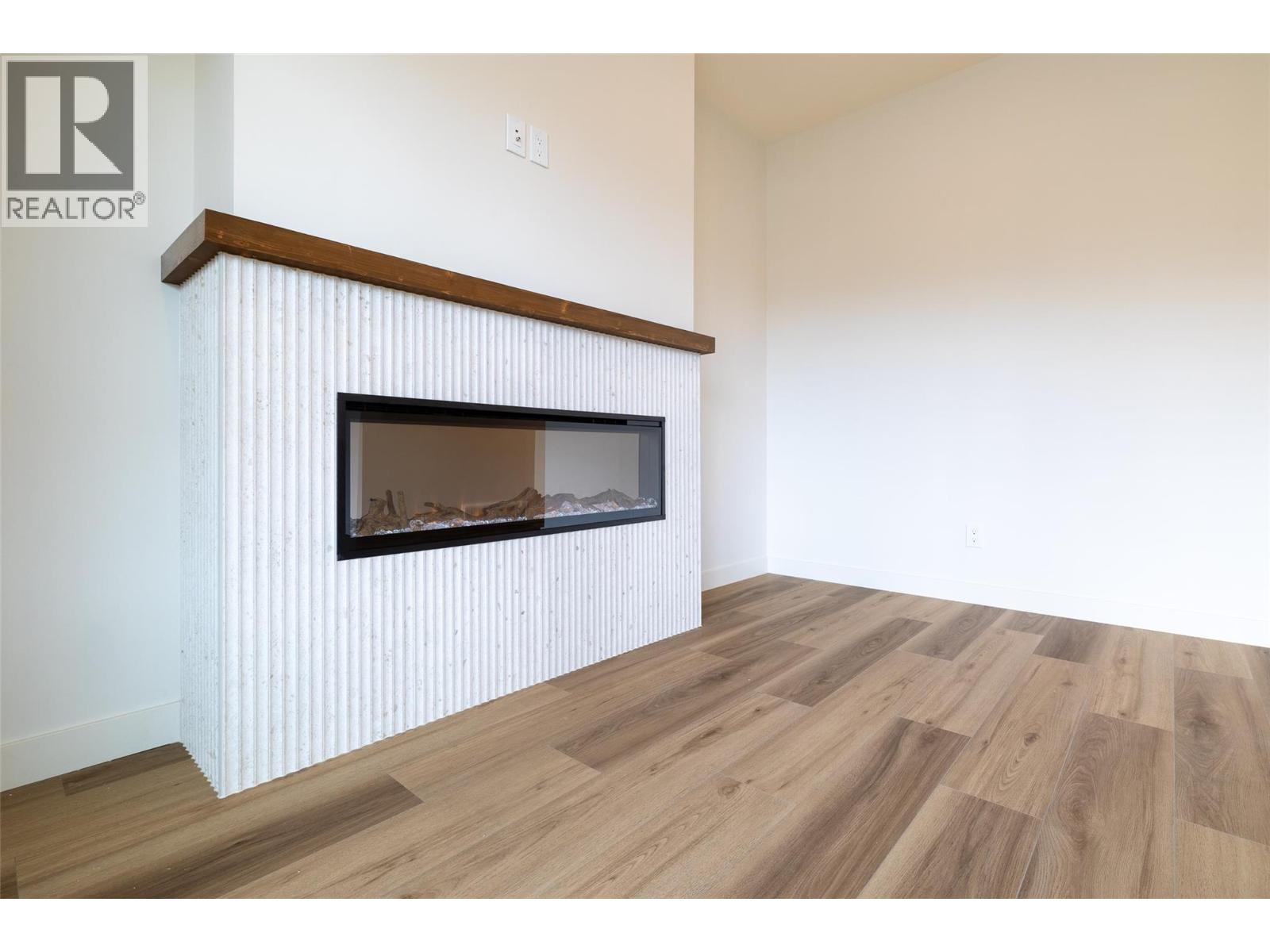 800 Riverside Way Unit# 404, Fernie, British Columbia V0B 1M7 - Photo 11 - 10349200