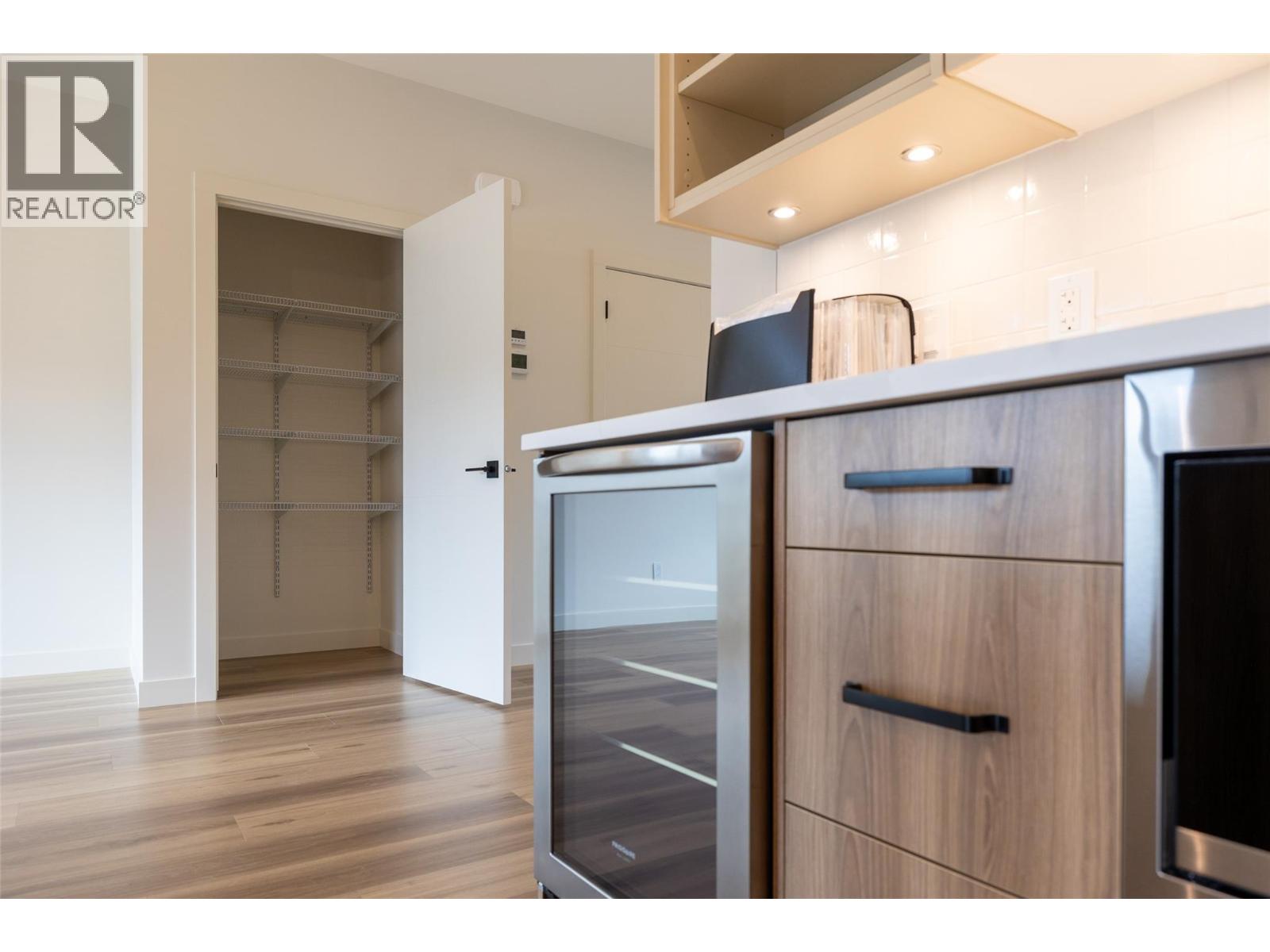 800 Riverside Way Unit# 404, Fernie, British Columbia V0B 1M7 - Photo 17 - 10349200